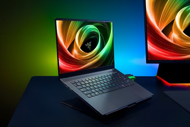 Razer Blade 14 (2025) Razer Blade 14 (2025)