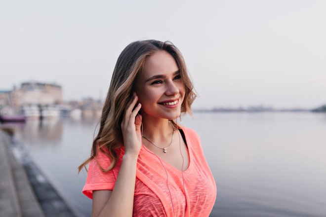 Девушка, женщина Девушка, женщина