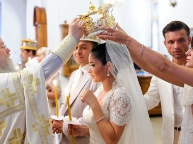 Slide image for gallery: 3053 | Комментарий lady.mail.ru: Влюбленные венчались в церкви