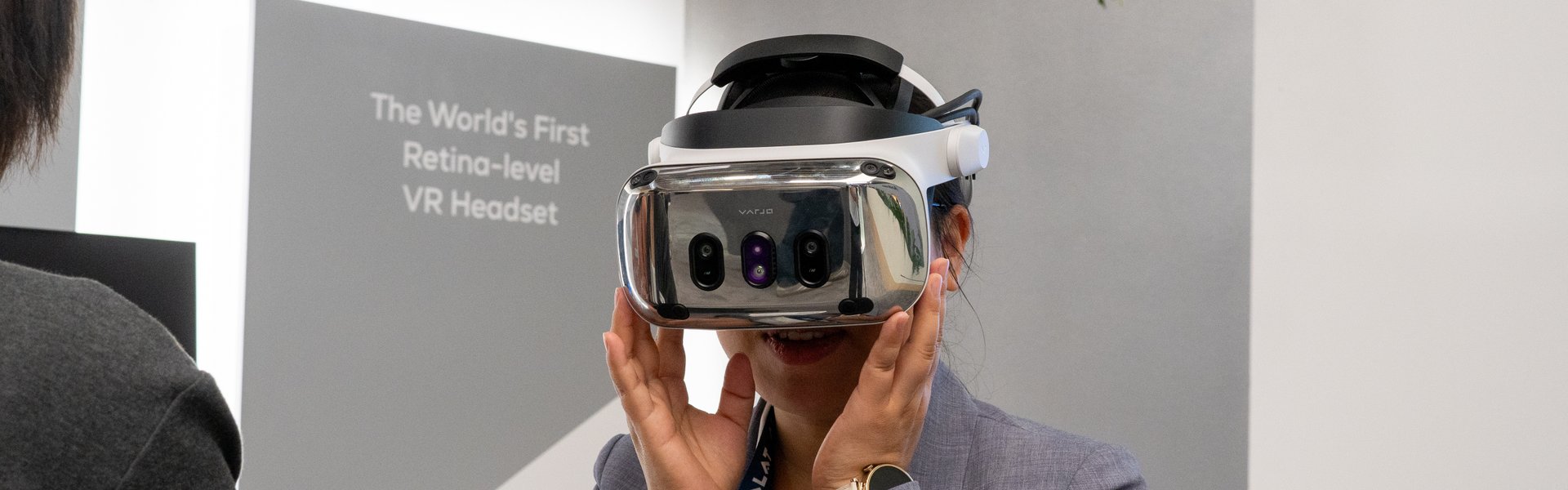 XR очки TCL