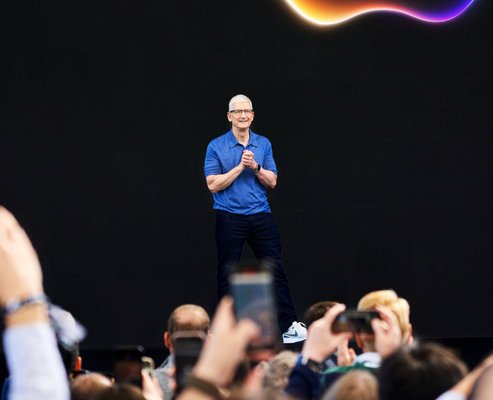 Тим Кук на WWDC24