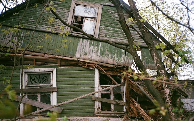 abandoned-abandoned-building-architecture-2422464