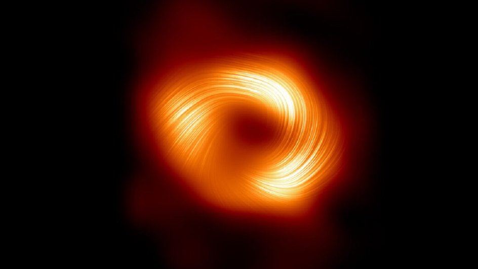 Новое изображение черной дыры
