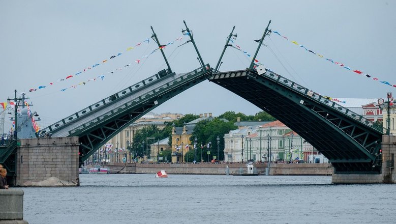 В Санкт-Петербурге состоялась генеральная репетиция военно-морского парада в честь Дня ВМФ