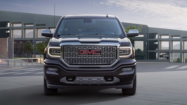 slide image for gallery: 18920 | GMC Sierra Denali Ultimate