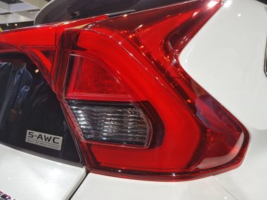 slide image for gallery: 23366 | Mitsubishi Eclipse Cross
