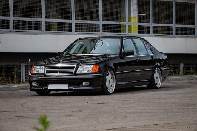 Mercedes-Benz W140