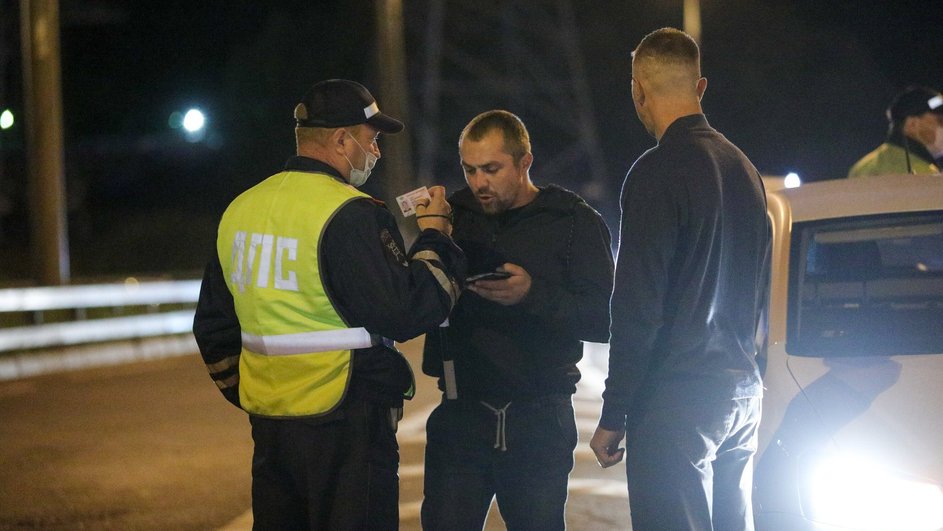 Сотрудники ДПС ГИБДД УВД по ВАО г. Москвы проводят рейд «Нетрезвый водитель» в целях профилактики и пресечения грубых нарушений правил дорожного движения и пьянства за рулем.