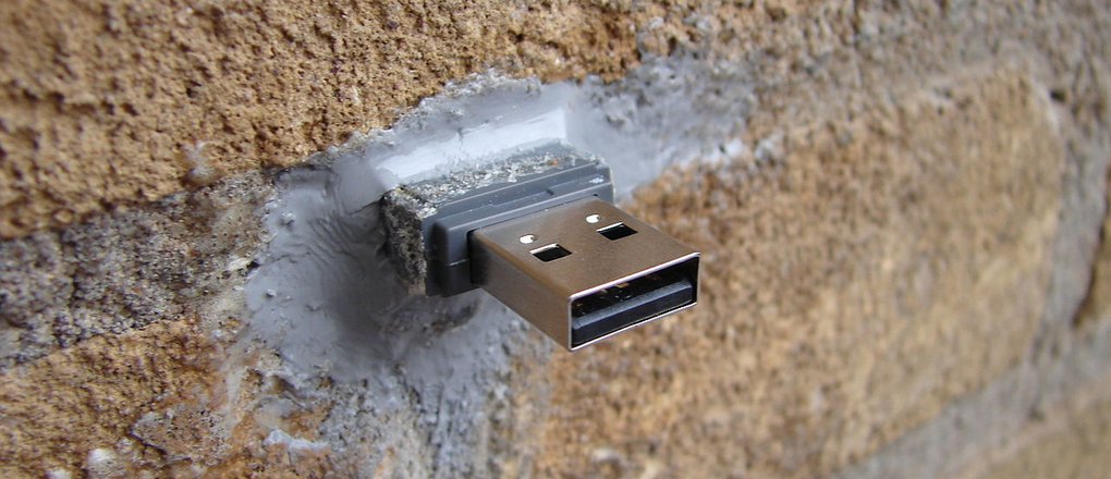 Как крепить usb к стенке