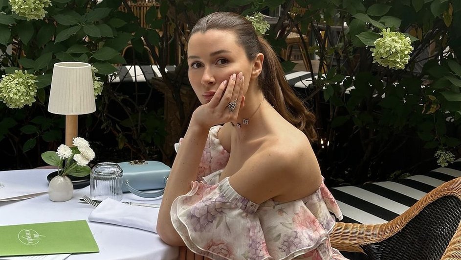 Анна Заворотнюк Анна Заворотнюк
