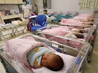 Content image for: 478185 | Жительницы Казахстана не торопятся с материнством