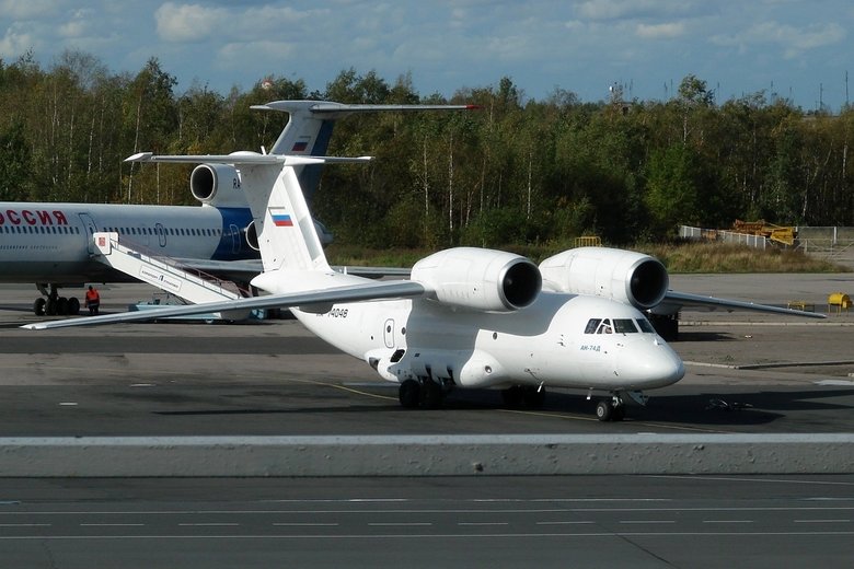 Самолет патрульной службы Ан-72П / Wikipedia Commons