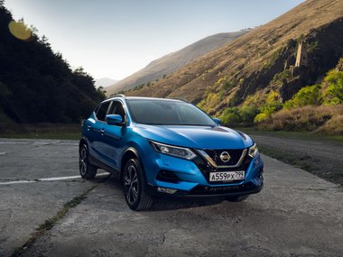 slide image for gallery: 26735 |  Nissan Qashqai и X-Trail