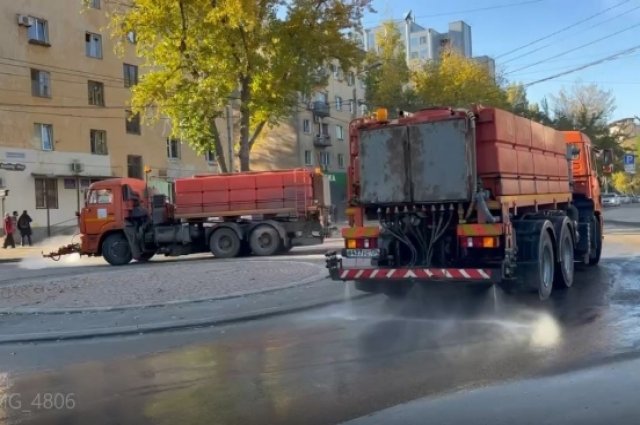 В Ворошиловском районе Волгограда снова коммунальный потоп | 24 октября