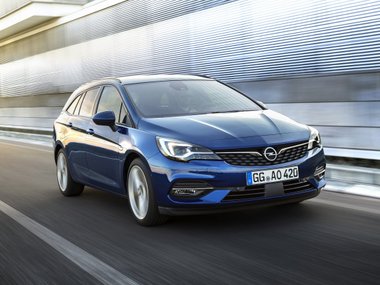 slide image for gallery: 24696 | Opel Astra 2019