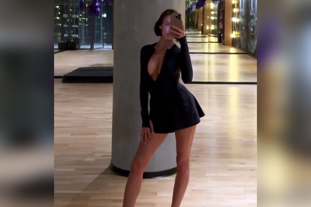 Девушка Тимати поделилась видео с полуобнаженной грудью Девушка Тимати поделилась видео с полуобнаженной грудью