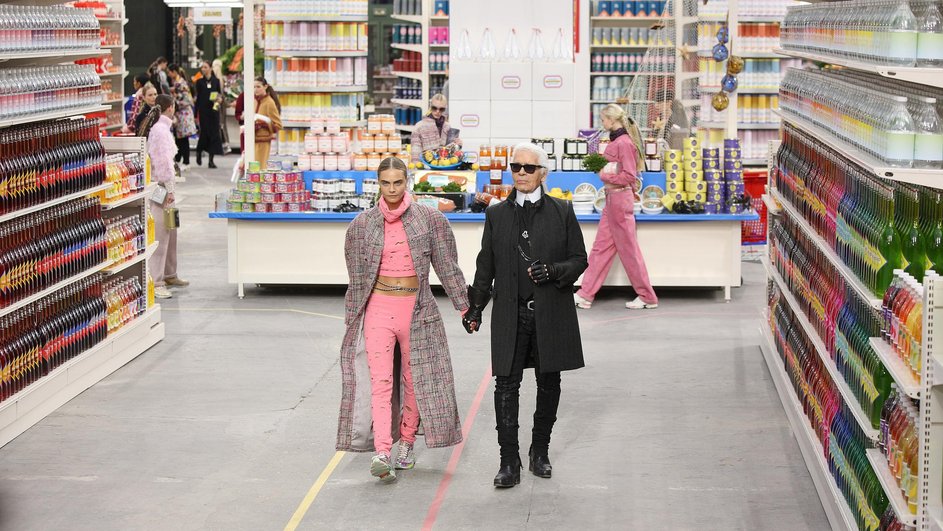 Модный показ Chanel осень-зима — 2014 /2015 Модный показ Chanel осень-зима — 2014 /2015