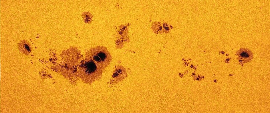 Группа солнечных пятен AR1520 на снимке 7 июля 2012 года
