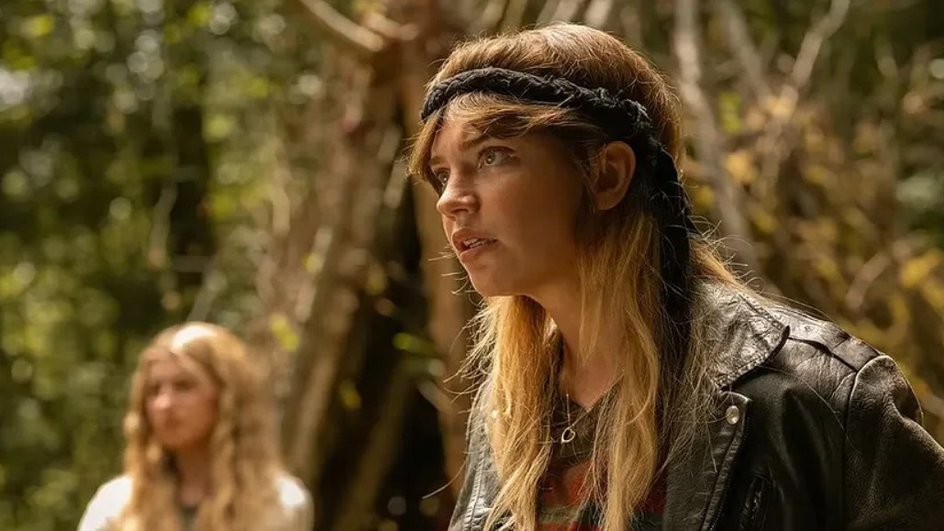 Софи Тэтчер в роли Натали в сериале «Шершни» Софи Тэтчер в роли Натали в сериале «Шершни»