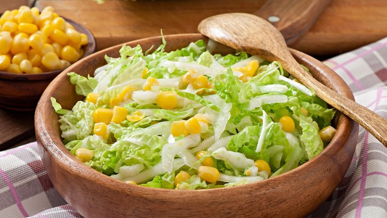 Салат с кукурузой Салат с кукурузой