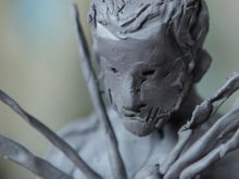 Пластилиновый макет статуи Росомахи