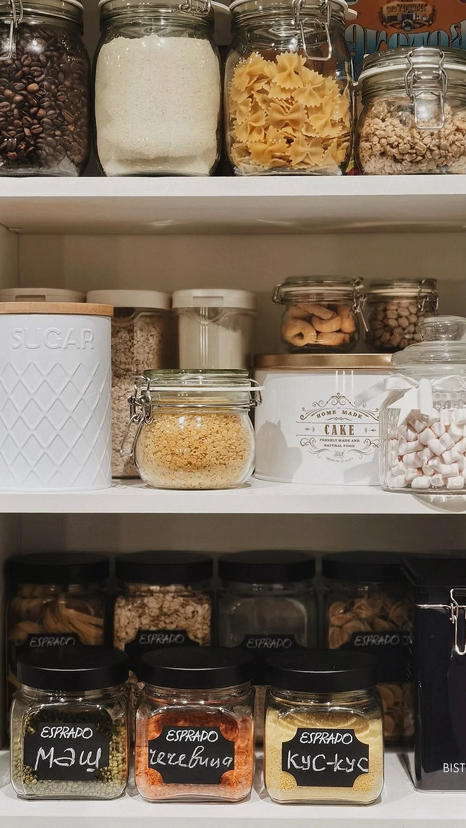 8 вау-идей для хранения сладостей, чипсов и орешков на кухне