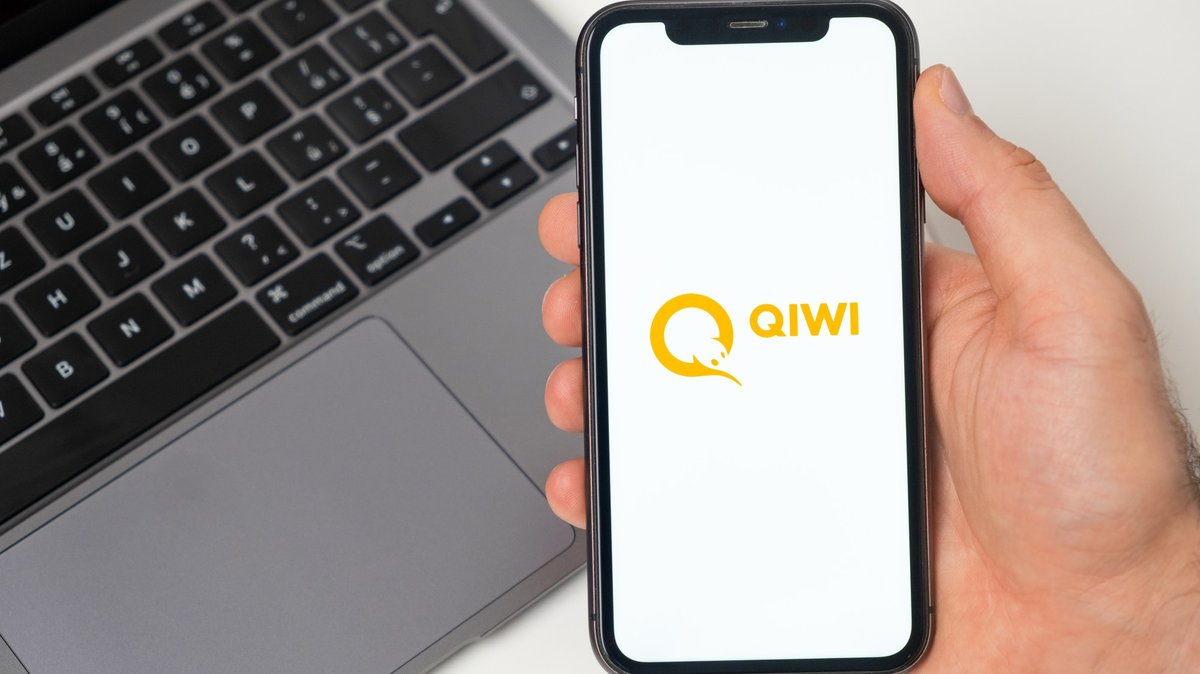 Кошельки QIWI массово блокируют: что происходит - Hi-Tech Mail.ru