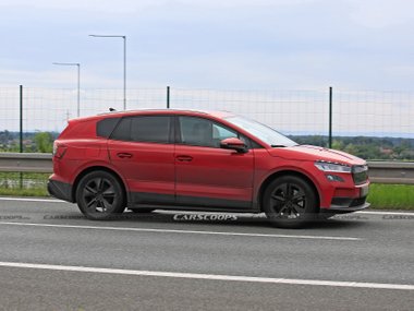 slide image for gallery: 26266 | Skoda Enyaq