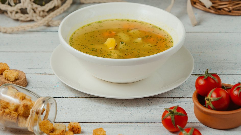 Простой картофельный суп с курицей. Простой картофельный суп с курицей.