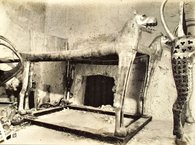 Гробница Тутанхамона в Долине Царей. Именно здесь в ходе раскопок Говардом Картером и лордом Джорджем Карнарвоном в 1922 году была обнаружена мумия фараона Тутанхамона. Одни из первых кадров (Public Domain)