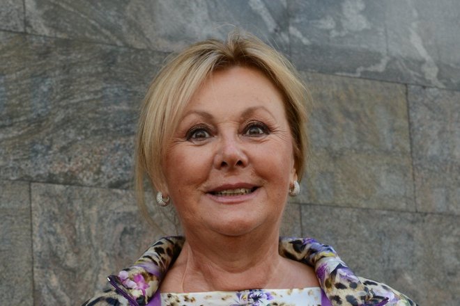 селезнева селезнева