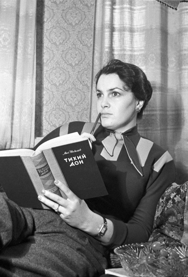 Элина Быстрицкая Элина Быстрицкая