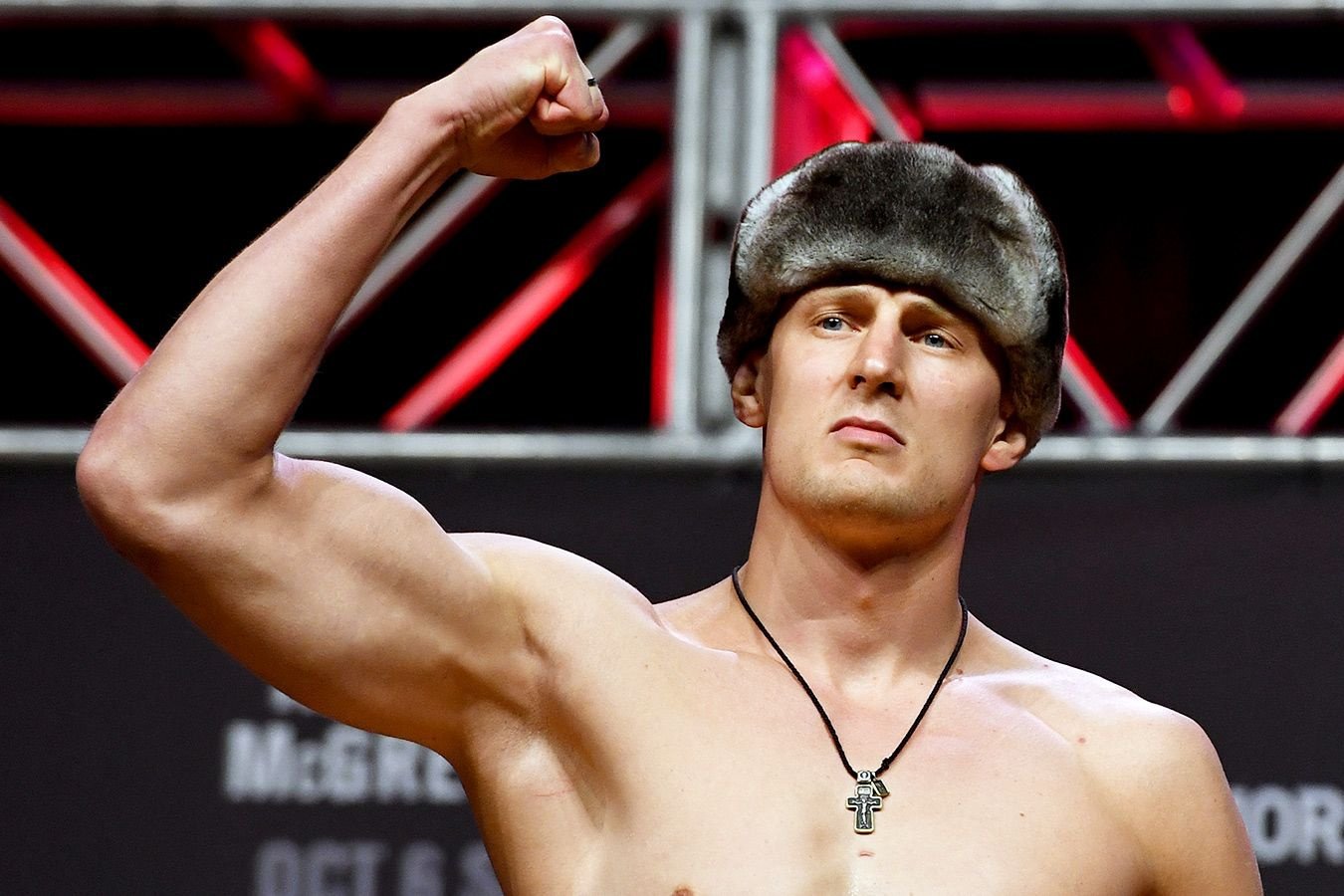 Волков единогласным решением судей победил Павловича на турнире UFC в Саудовской Аравии