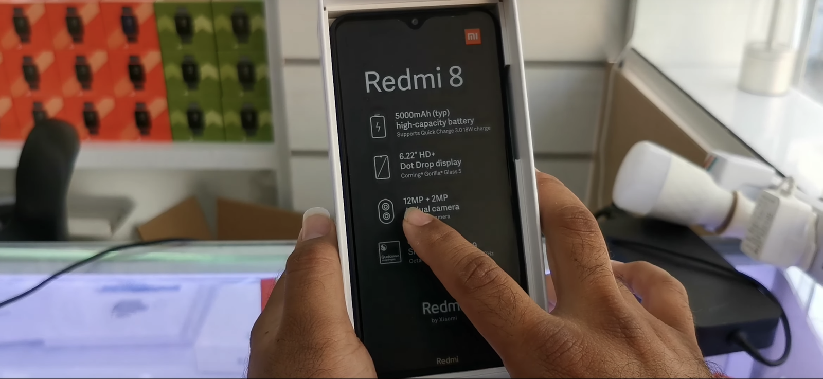 Xiaomi Redmi 8 показали на видео за день до релиза - Hi-Tech Mail.ru