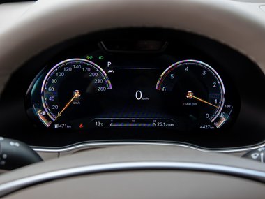 slide image for gallery: 28127 | Тест-драйв Genesis GV80