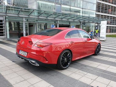 slide image for gallery: 24297 | Mercedes-Benz CLA Coupe