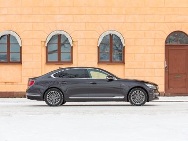 slide image for gallery: 24123 | Kia K900