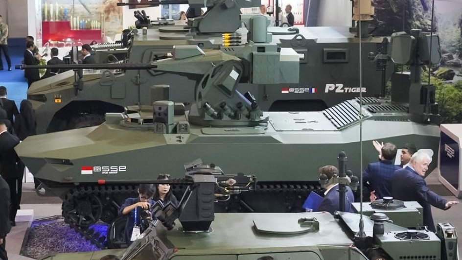 Гибридный танк P8 на выставке IndoDefence 2025 Гибридный танк P8 на выставке IndoDefence 2025