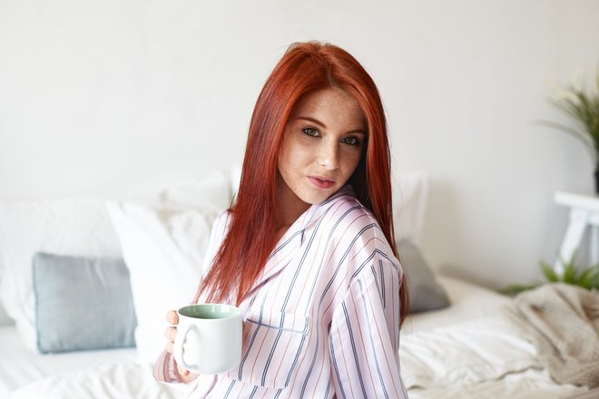Рыжая девушка Рыжая девушка