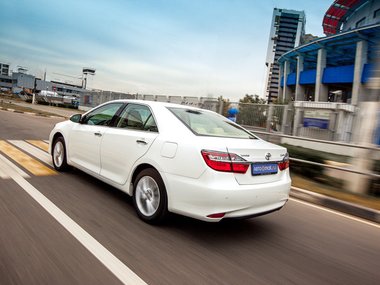 slide image for gallery: 24864 | Toyota Camry