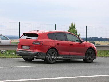 slide image for gallery: 26266 | Skoda Enyaq