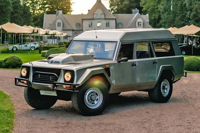 Lamborghini LM002