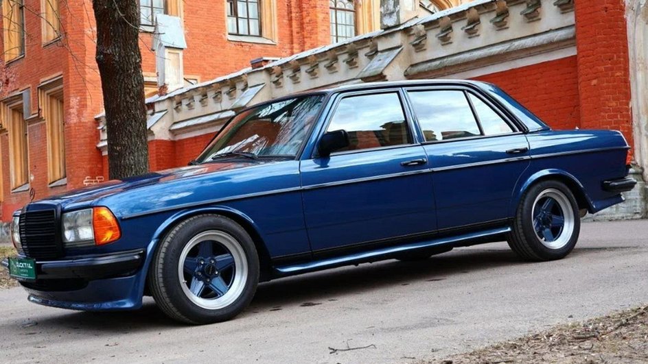 Редкий Mercedes-Benz W123 AMG 1980 года продают за 26,5 миллиона рублей Редкий Mercedes-Benz W123 AMG 1980 года продают за 26,5 миллиона рублей