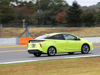 slide image for gallery: 19172 | Toyota Prius