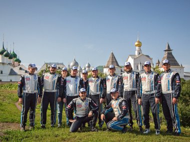slide image for gallery: 17067 | Шрамы в памяти, или Второй подряд подиум в Volkswagen Polo Cup. Награждение