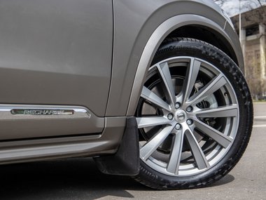 slide image for gallery: 28126 | Тест-драйв Volvo XC90