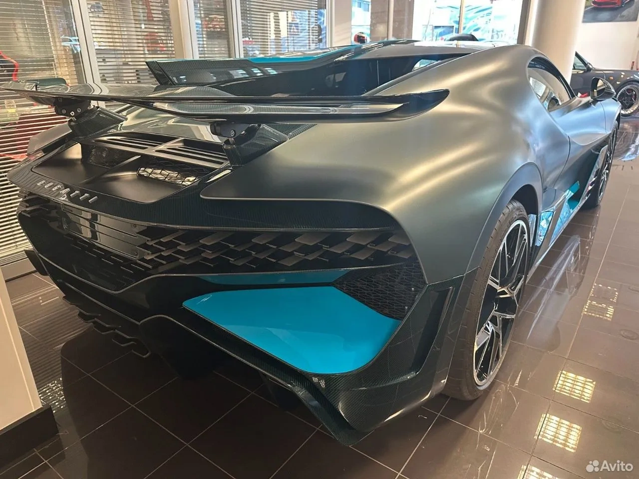 В России продают гиперкар Bugatti Divo за 1,12 млрд рублей