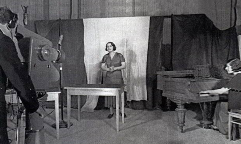 Фото со съемок первой телепередачи 7 июля 1938 года. Фото: denvistorii.ru