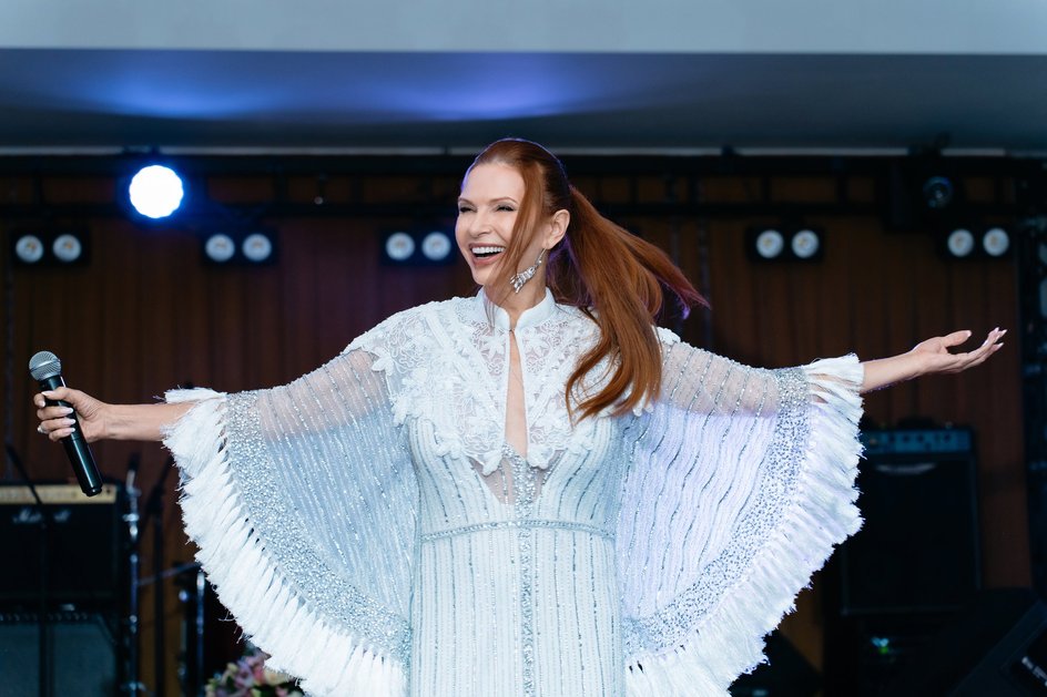 Эвелина Бледанс Эвелина Бледанс