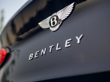 slide image for gallery: 28604 | Bentley Bentayga